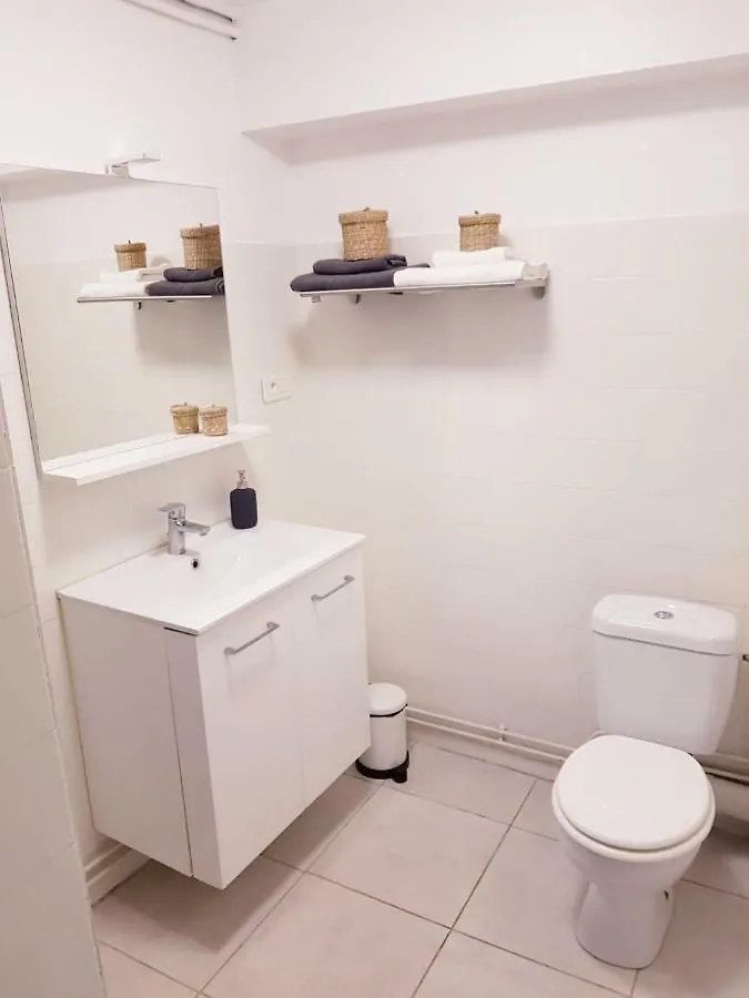 Studio Hyper Centre, Tout Confort Lourdes 0*,